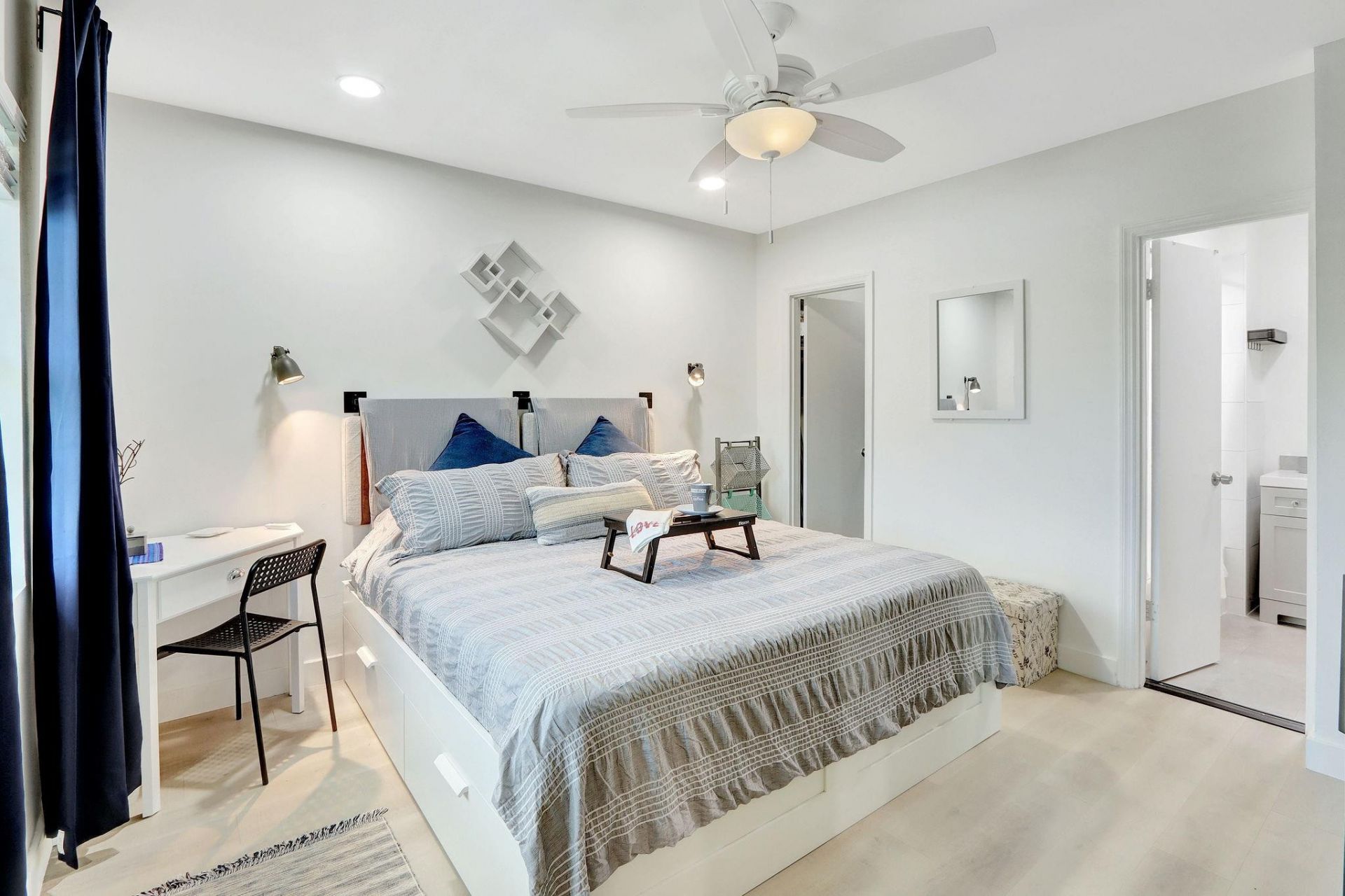 2426 SE 17th Street, Unit 305, Fort Lauderdale, FL 33316 Photo