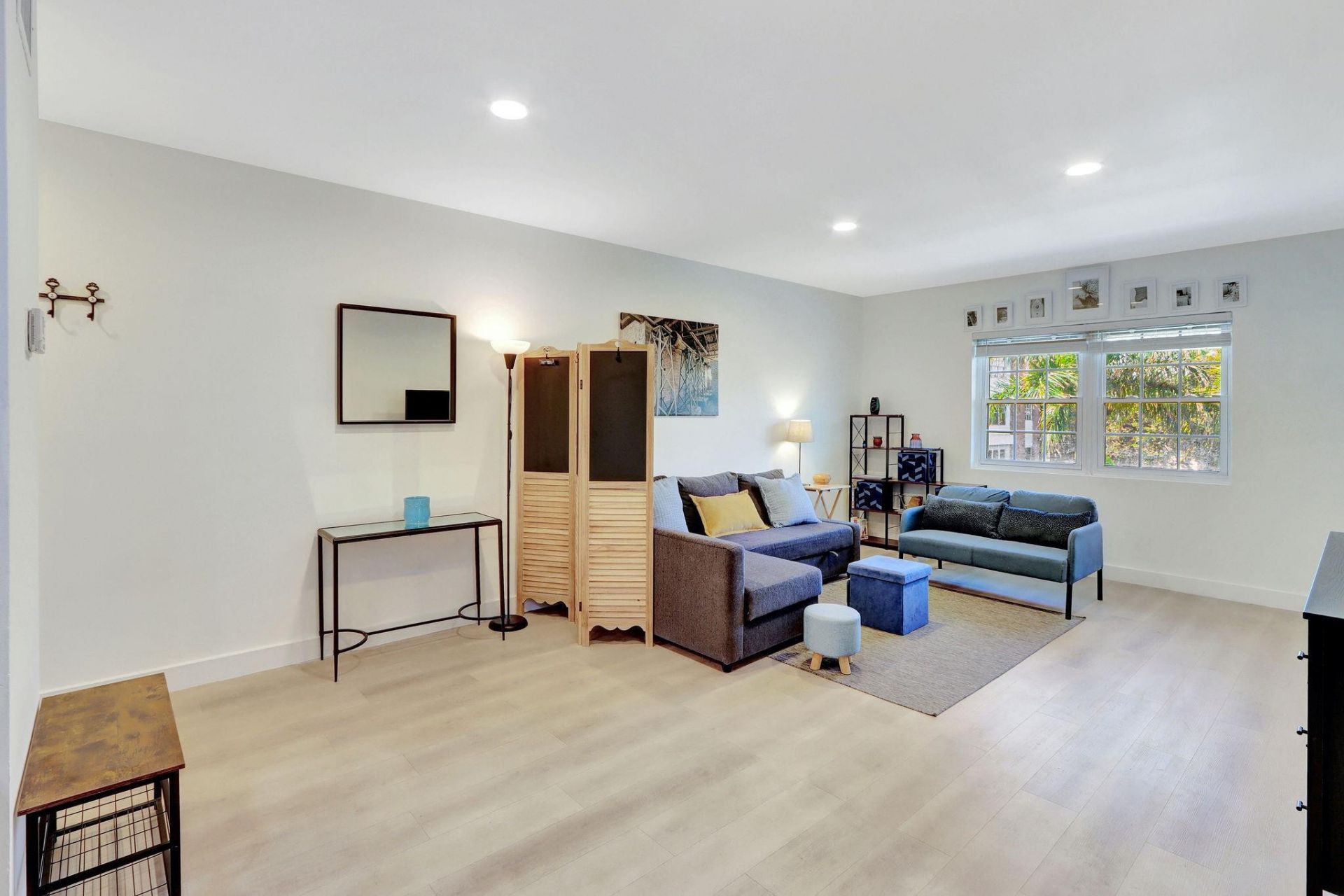 2426 SE 17th Street, Unit 305, Fort Lauderdale, FL 33316 Photo