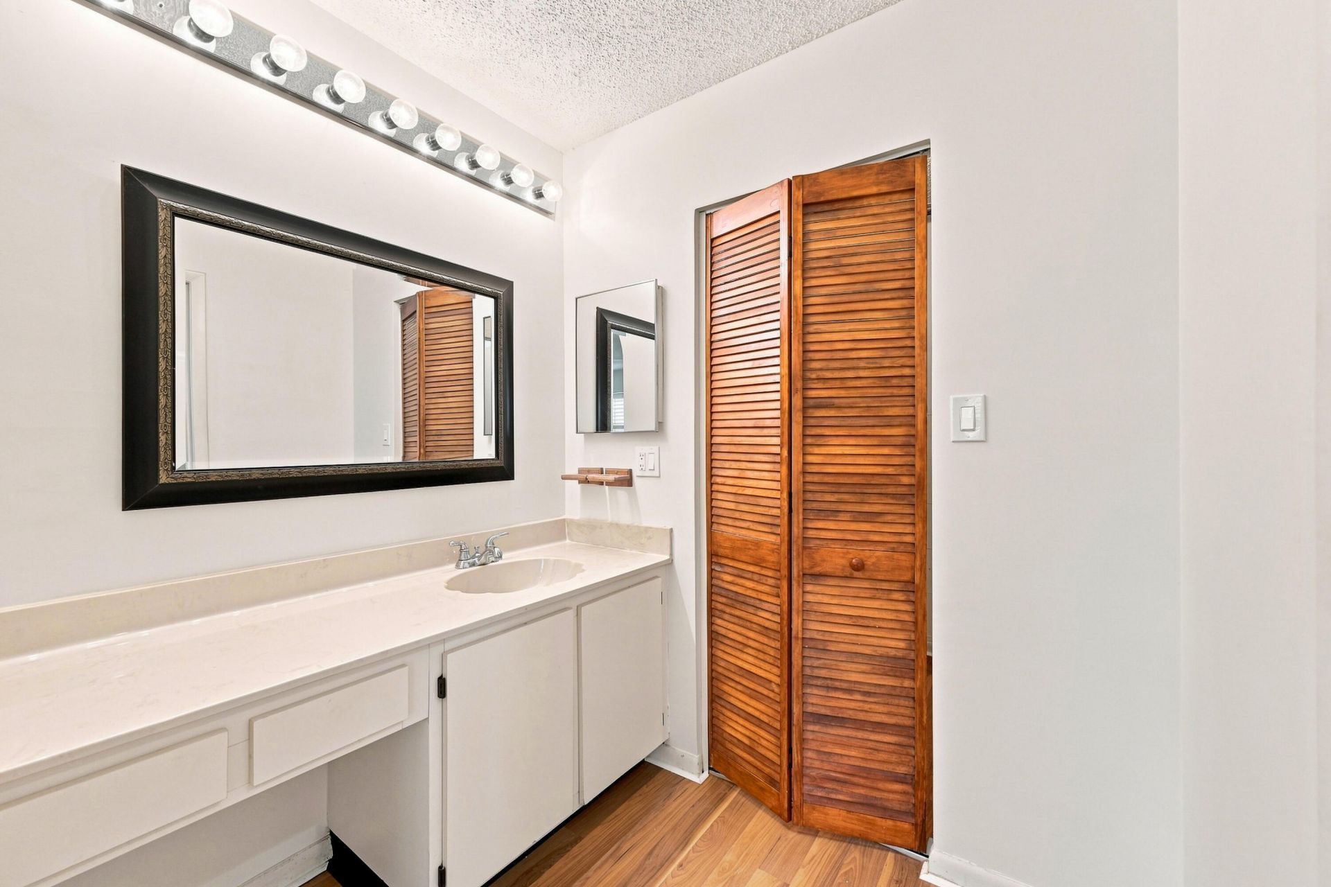 9825 NW 1st Court, Plantation, FL 33324 Photo