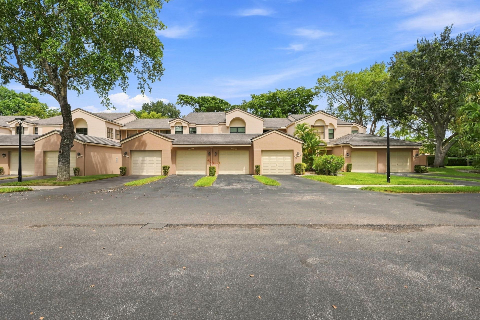 9825 NW 1st Court, Plantation, FL 33324 Photo