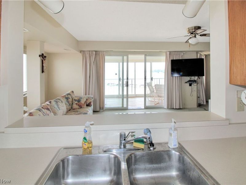 1909 E Harbor Road, Unit 407W, Port Clinton, OH 43452 Photo 24