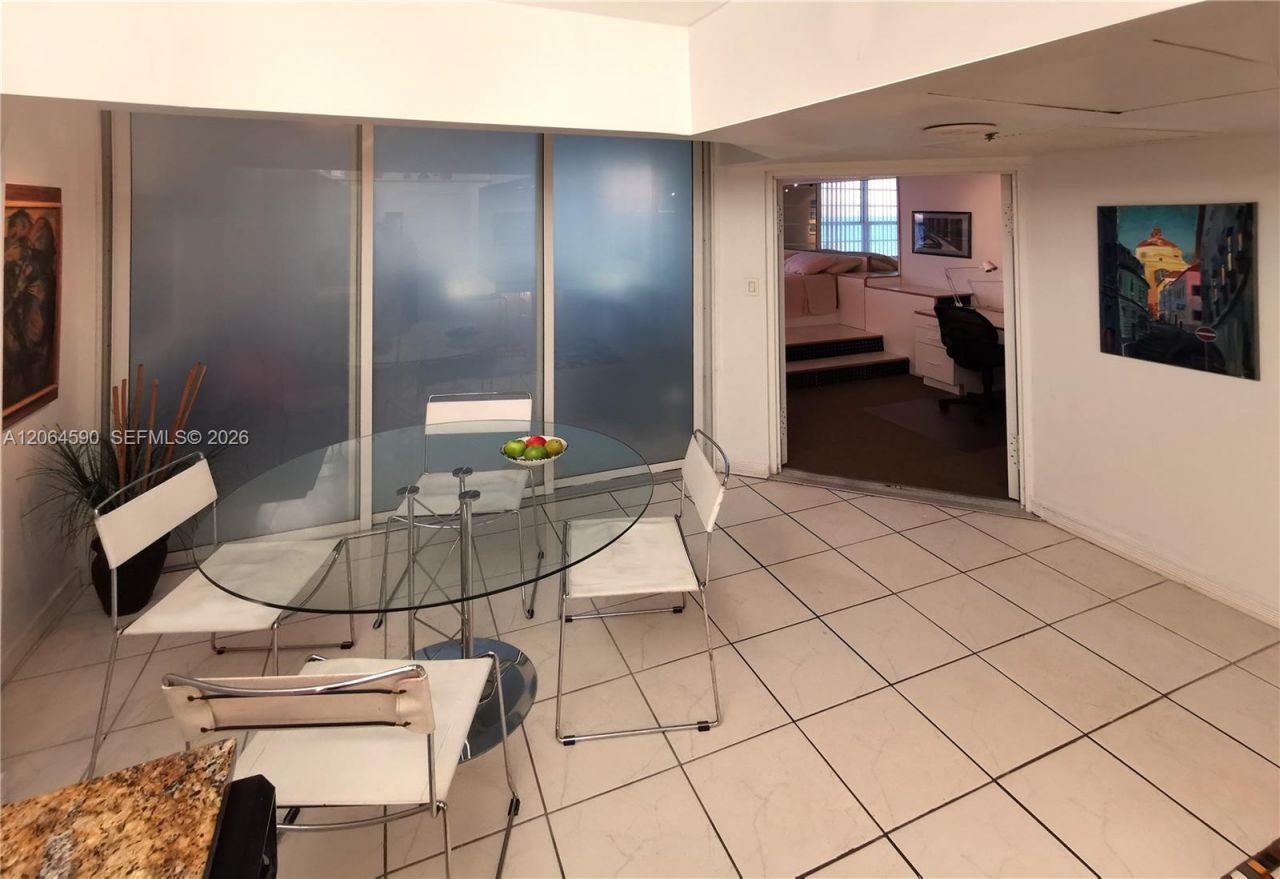 100 Lincoln Rd , Unit 1424, Miami Beach, FL 33139 Photo