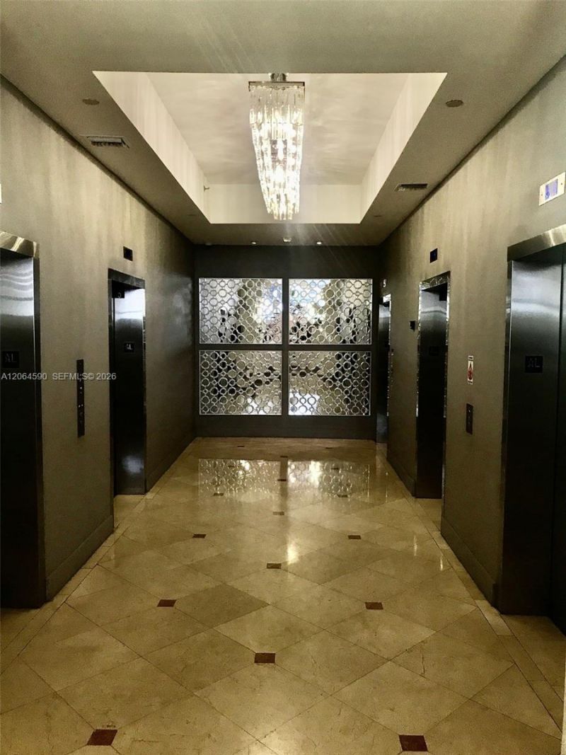 100 Lincoln Rd , Unit 1424, Miami Beach, FL 33139 Photo
