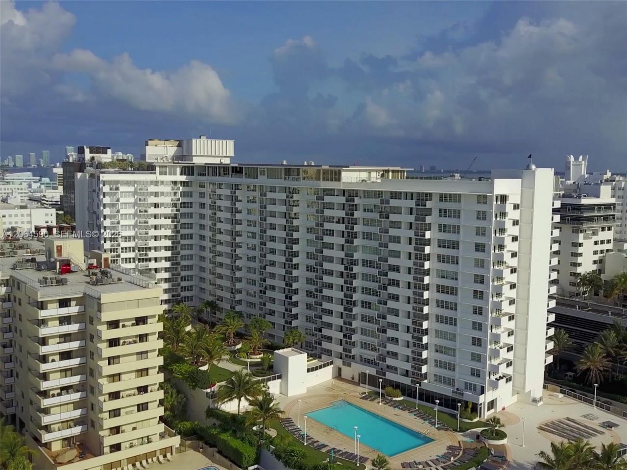100 Lincoln Rd , Unit 1424, Miami Beach, FL 33139 Photo
