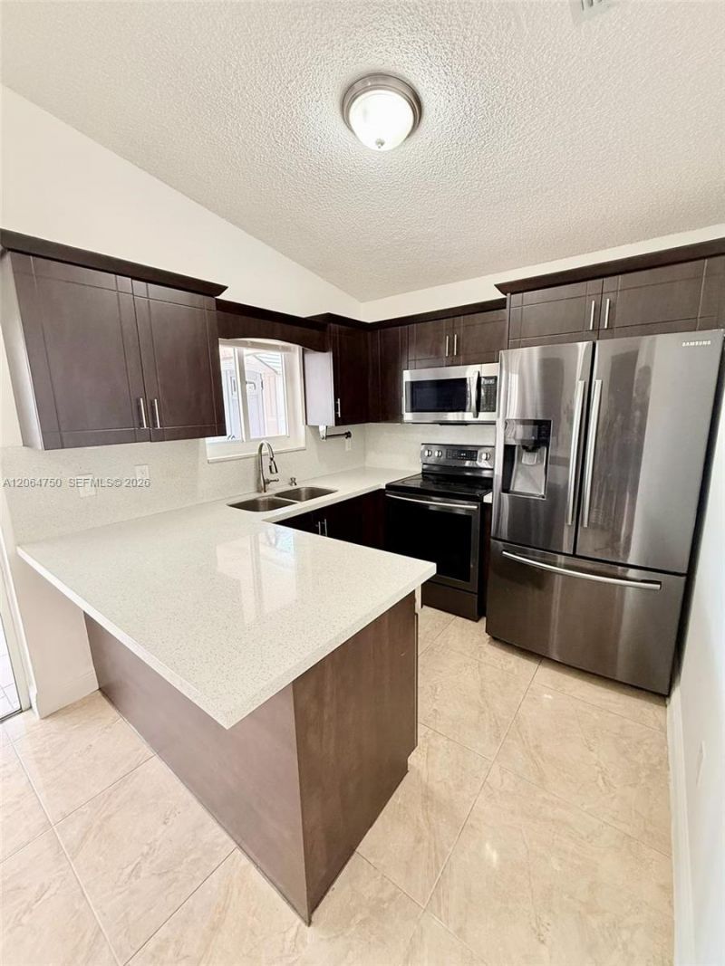 2854 W 75th Ter, Hialeah, FL 33018 Photo