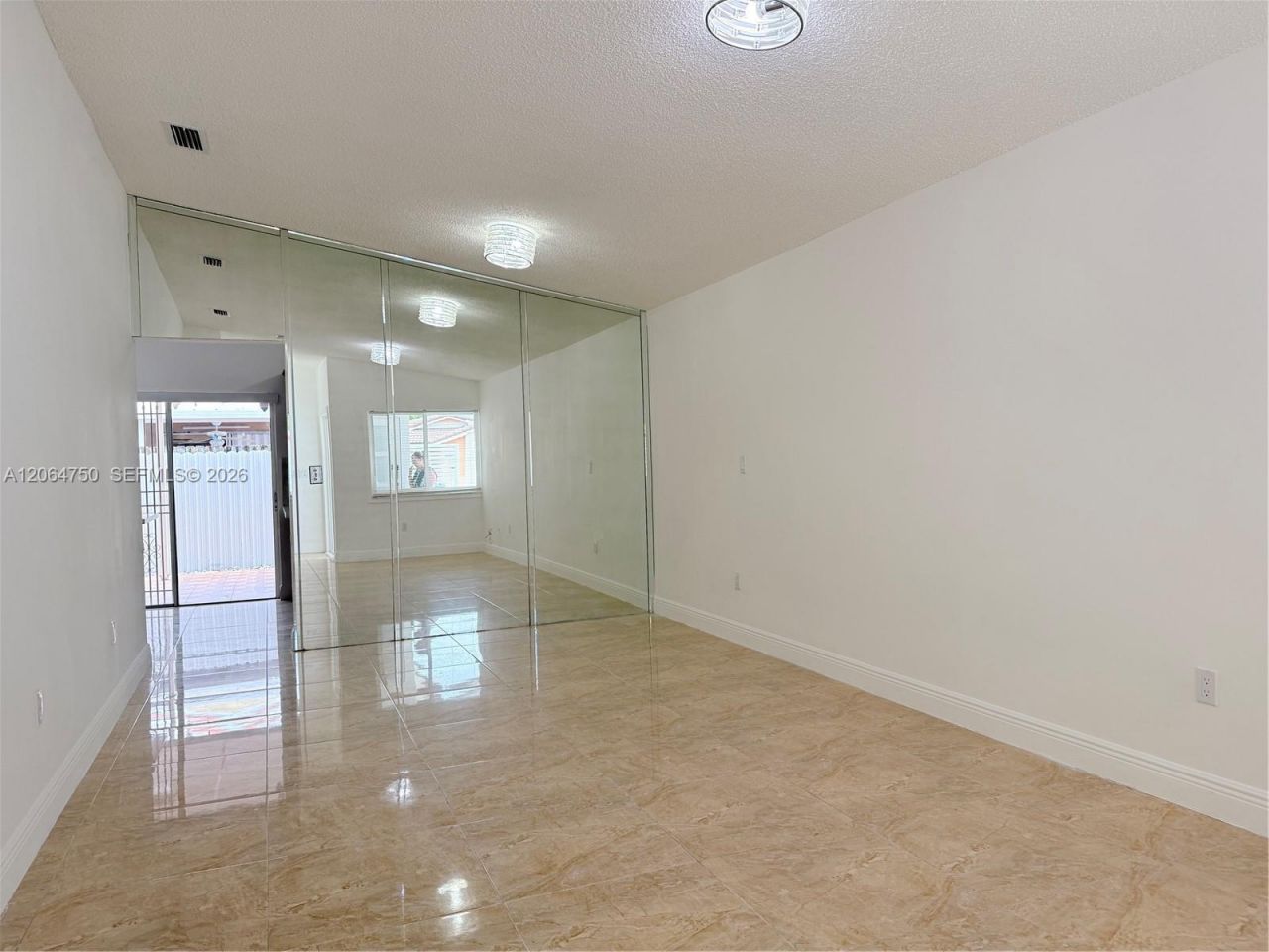 2854 W 75th Ter, Hialeah, FL 33018 Photo