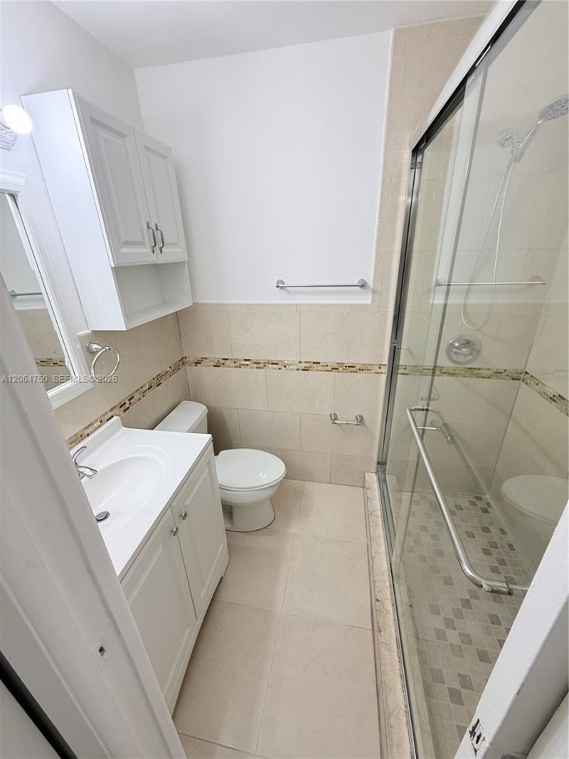 2854 W 75th Ter, Hialeah, FL 33018 Photo