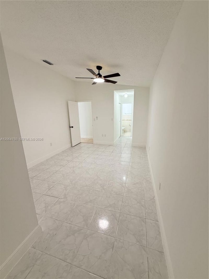 2854 W 75th Ter, Hialeah, FL 33018 Photo