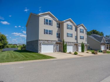 120 Red Oak Lane, Morgantown, WV 26501