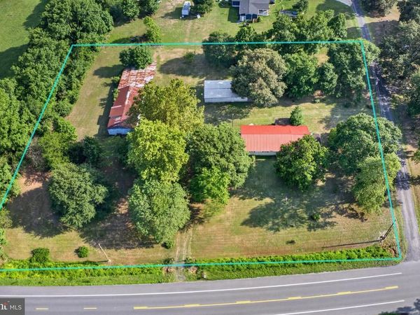33997 E LINE ROAD, DELMAR, MD 21875
