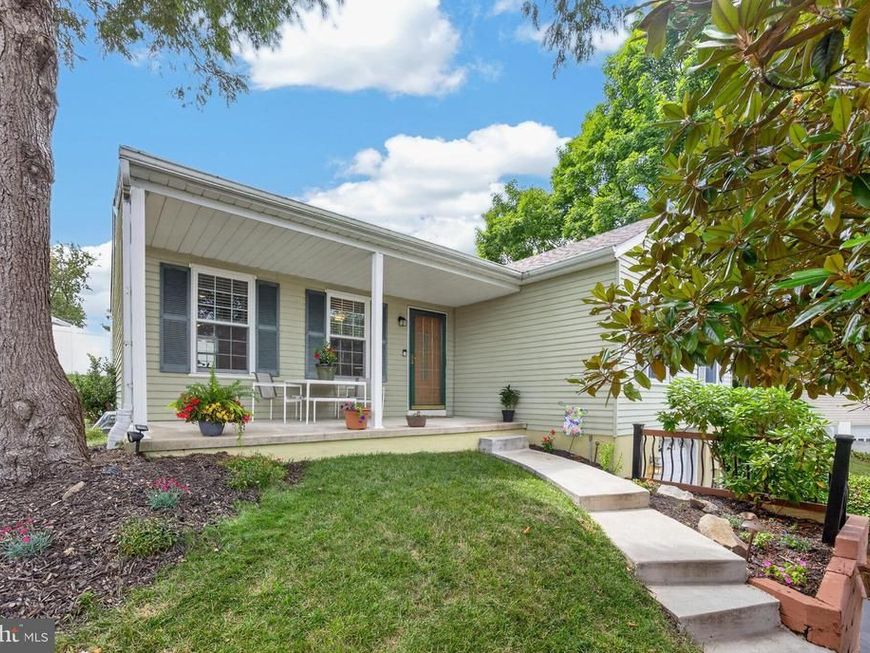 14 Windemere Court, Downingtown, PA 19335 Main Photo