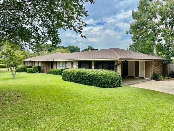 503 Highland Woods Drive W, Mobile, AL 36608