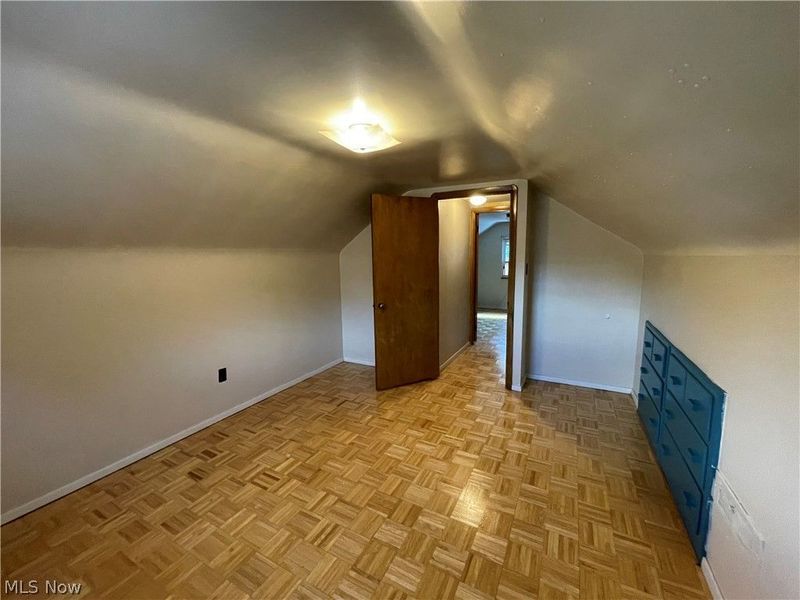 25941 Myrtle Avenue , Olmsted Falls, OH 44138 Photo 13