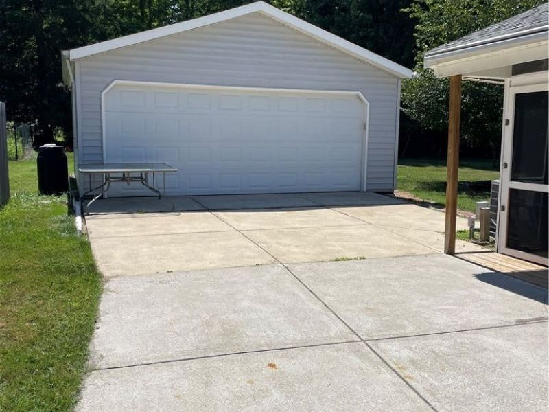 25941 Myrtle Avenue , Olmsted Falls, OH 44138 Photo 32