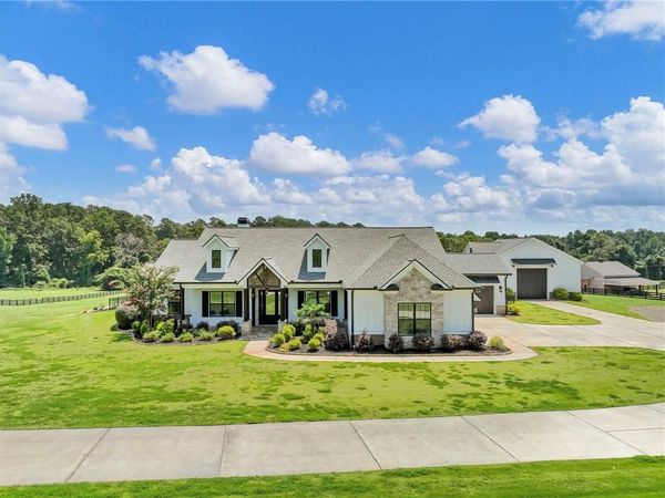 1044 Austin Road , Winder, GA 30680