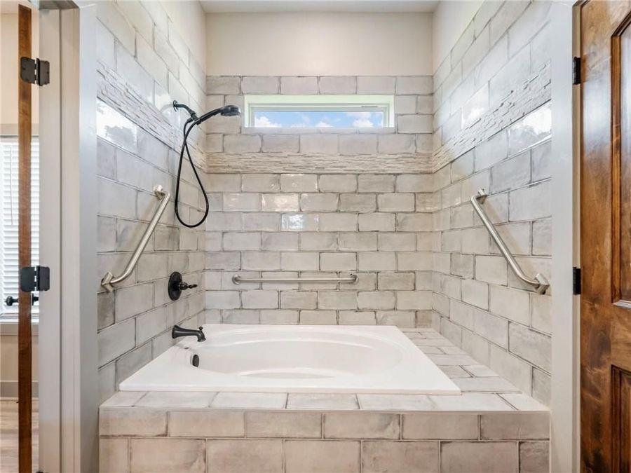 Property Image 86