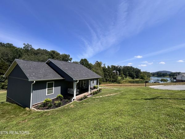 430 Cherokee Cove, Rutledge, TN 37861
