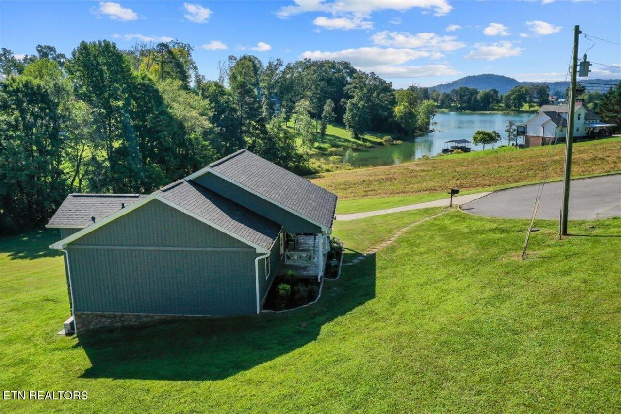 430 Cherokee Cove, Rutledge, TN 37861 Main Photo
