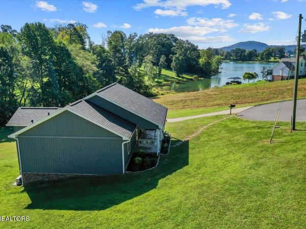 430 Cherokee Cove, Rutledge, TN 37861