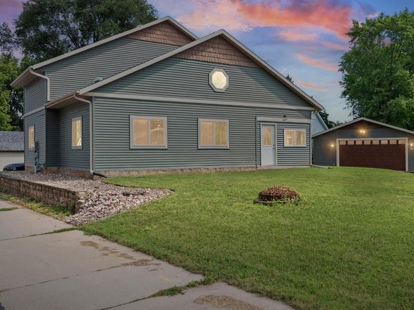 1627 Salem ROAD, La Crosse, WI 54603