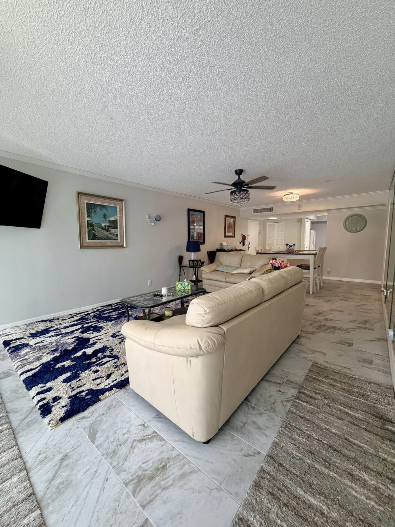 2425 Presidential Way, Unit 304, West Palm Beach, FL 33401 Photo