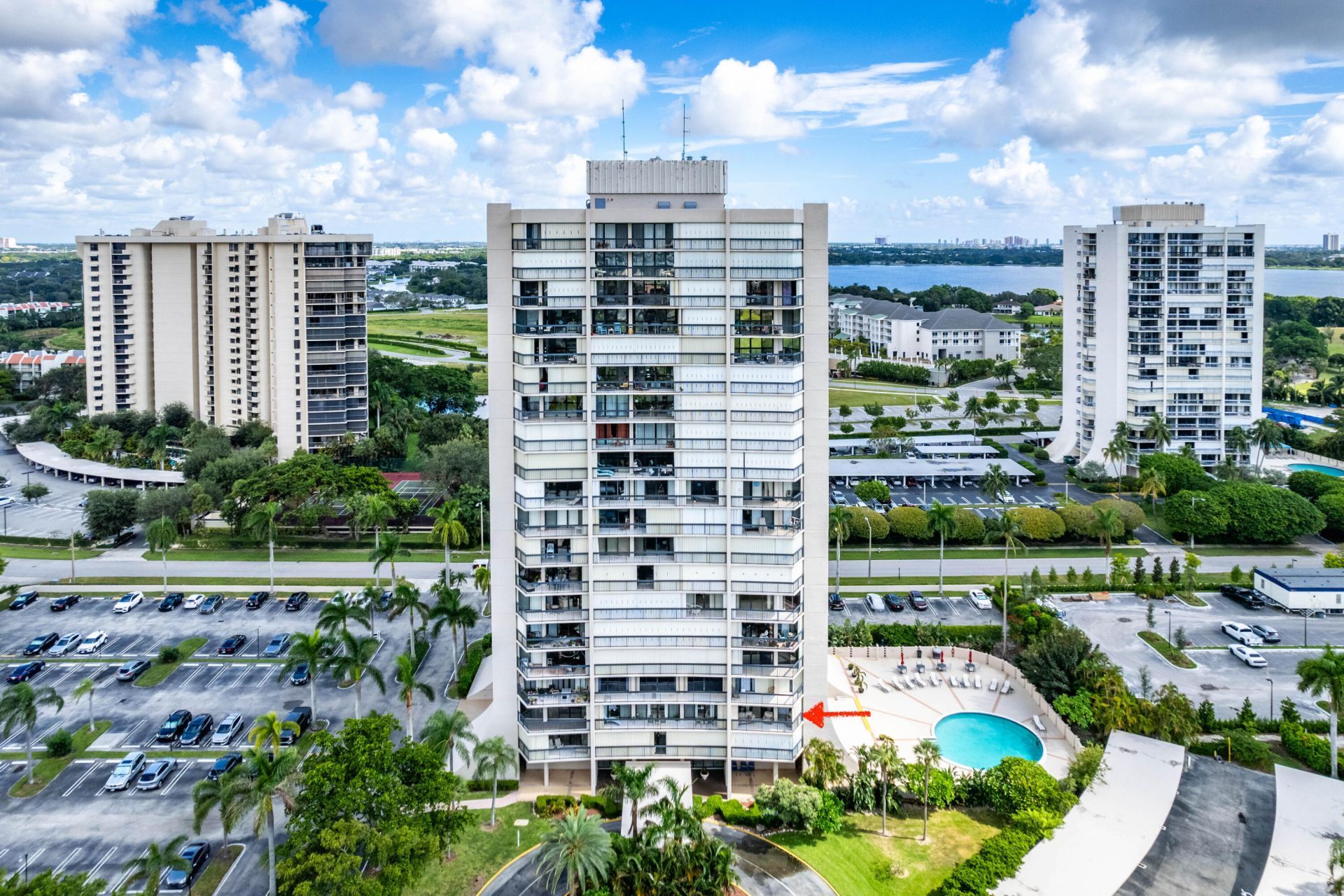 2425 Presidential Way, Unit 304, West Palm Beach, FL 33401 Photo