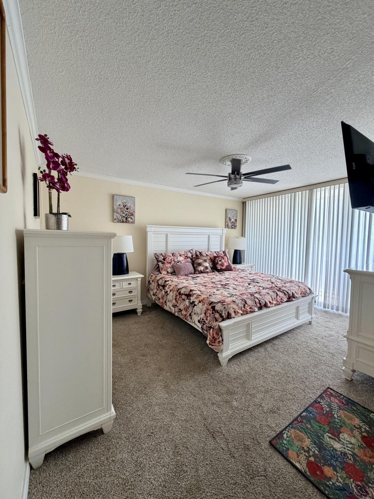2425 Presidential Way, Unit 304, West Palm Beach, FL 33401 Photo