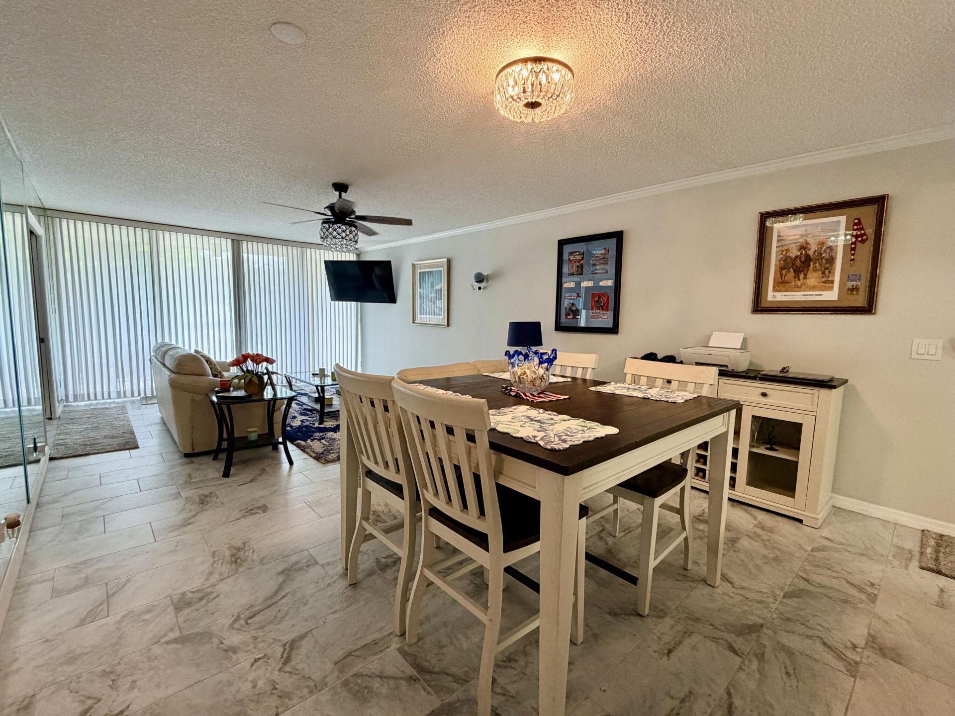 2425 Presidential Way, Unit 304, West Palm Beach, FL 33401 Photo