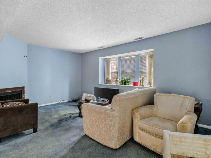 51 Aspen Court, Springdale, OH 45246 Photo 5