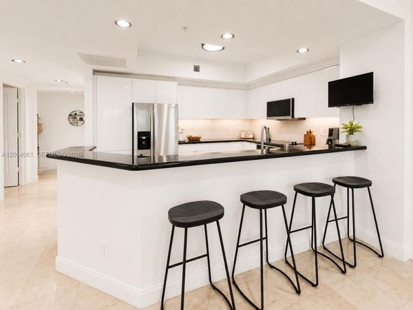 14951 Royal Oaks Ln , Unit 1501, North Miami, FL 33181