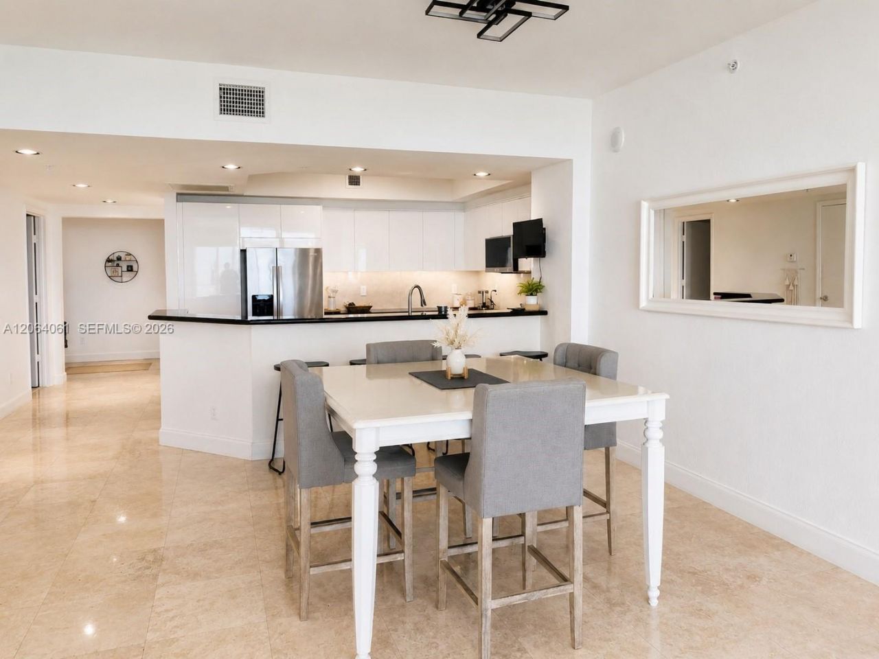 14951 Royal Oaks Ln, Unit 1501, North Miami, FL 33181 Photo