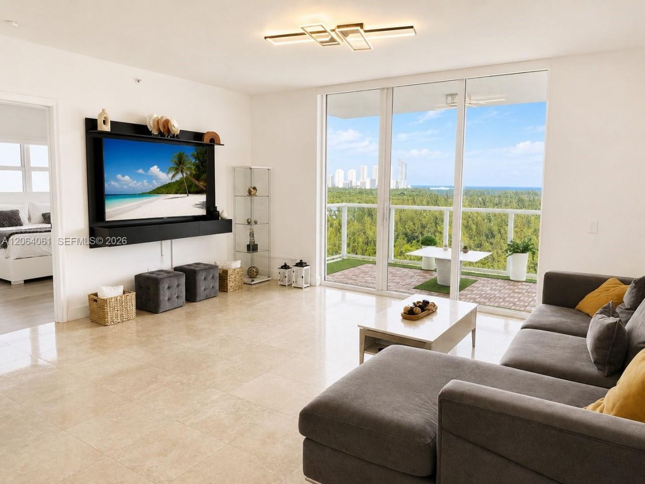 14951 Royal Oaks Ln, Unit 1501, North Miami, FL 33181 Photo