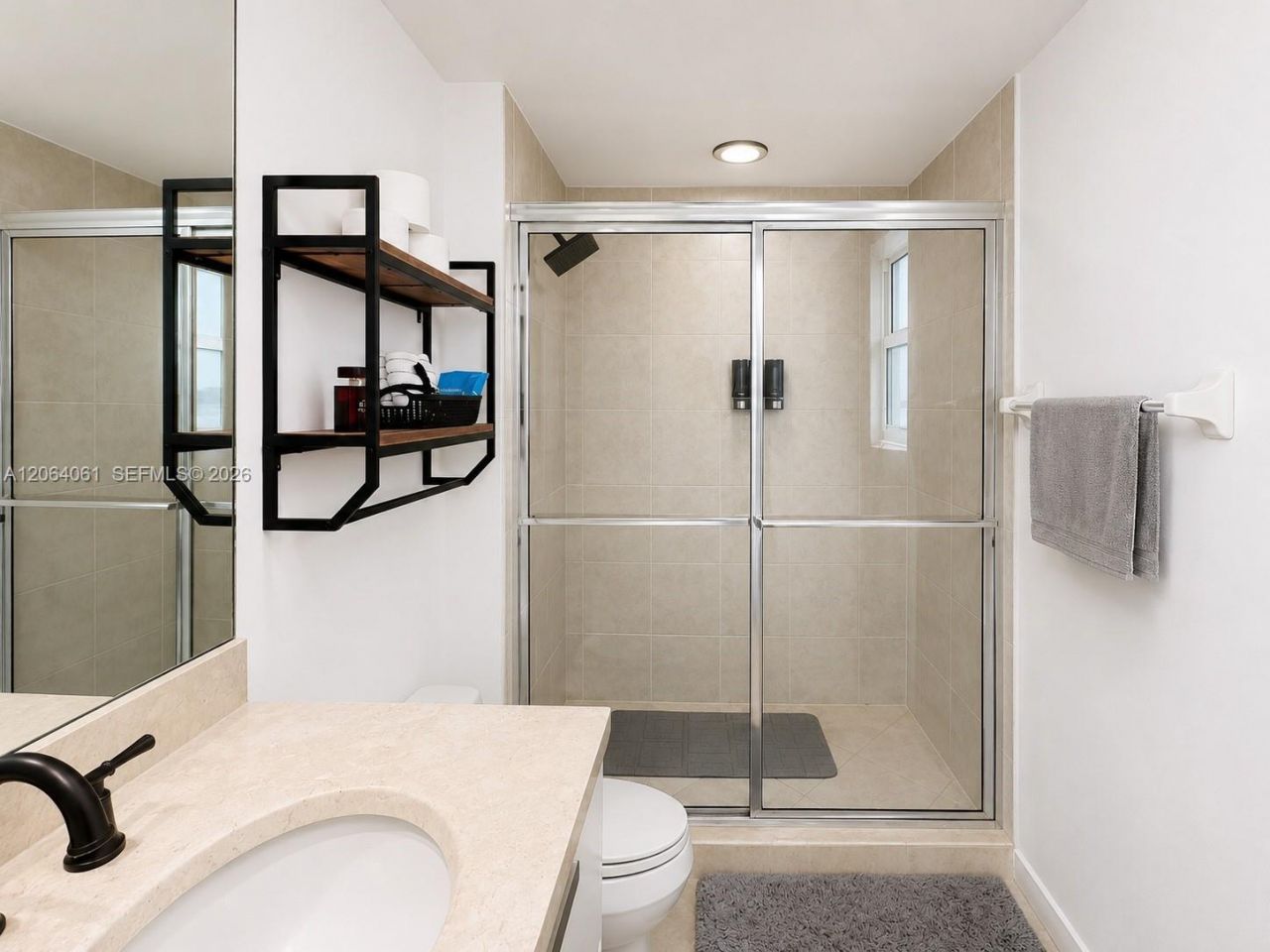 14951 Royal Oaks Ln, Unit 1501, North Miami, FL 33181 Photo