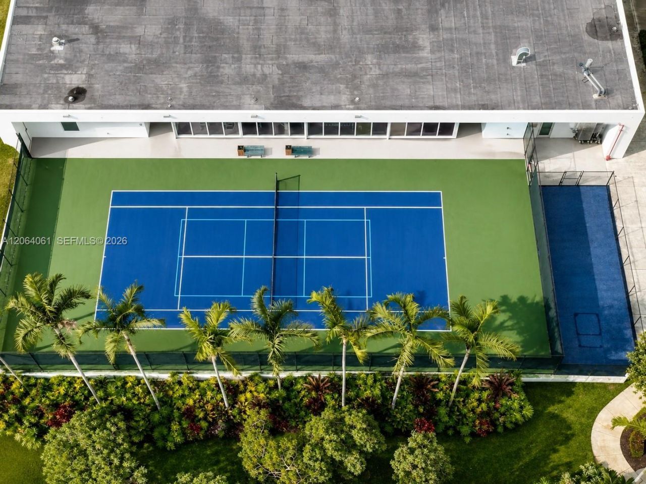14951 Royal Oaks Ln, Unit 1501, North Miami, FL 33181 Photo