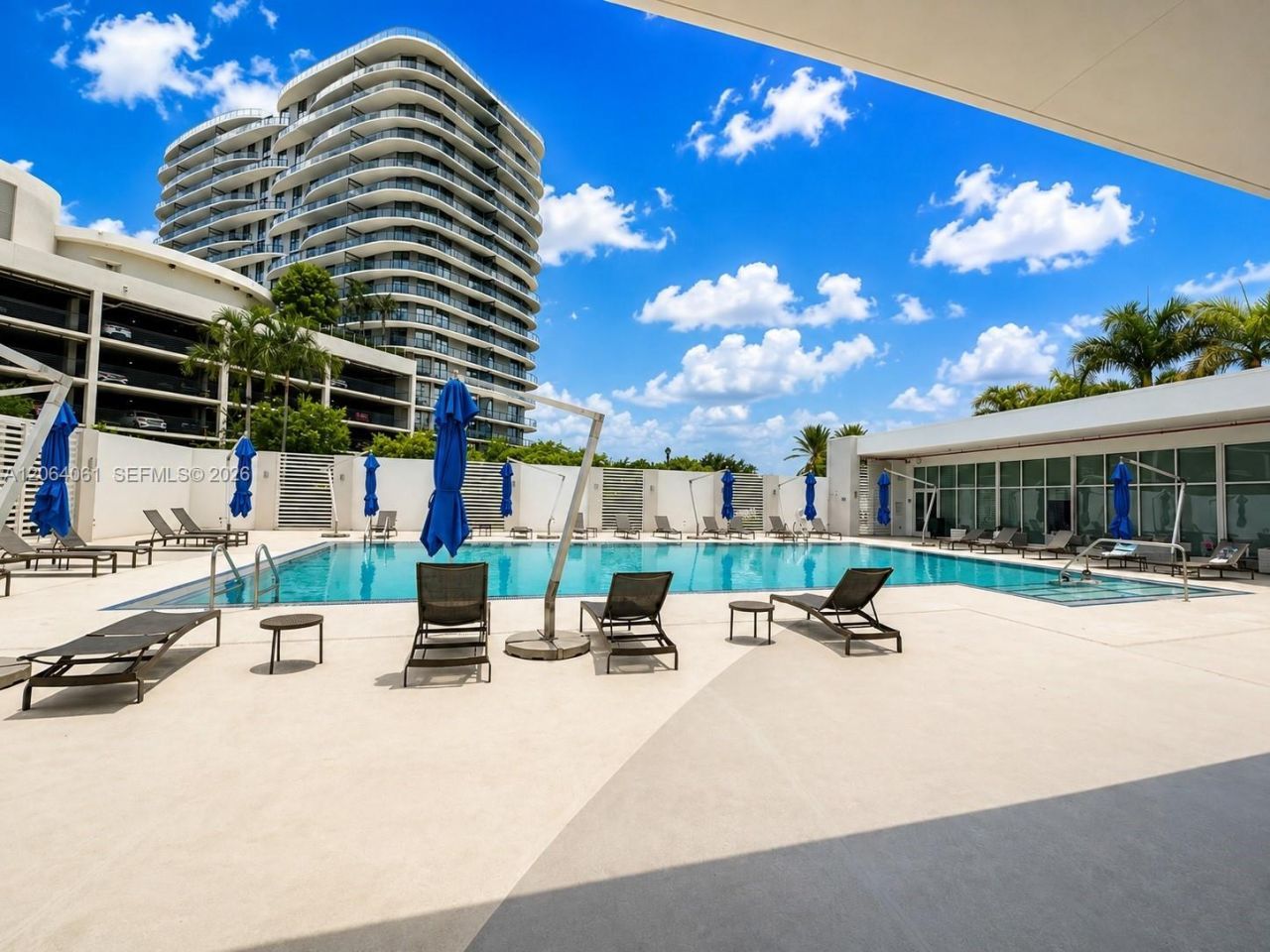 14951 Royal Oaks Ln, Unit 1501, North Miami, FL 33181 Photo