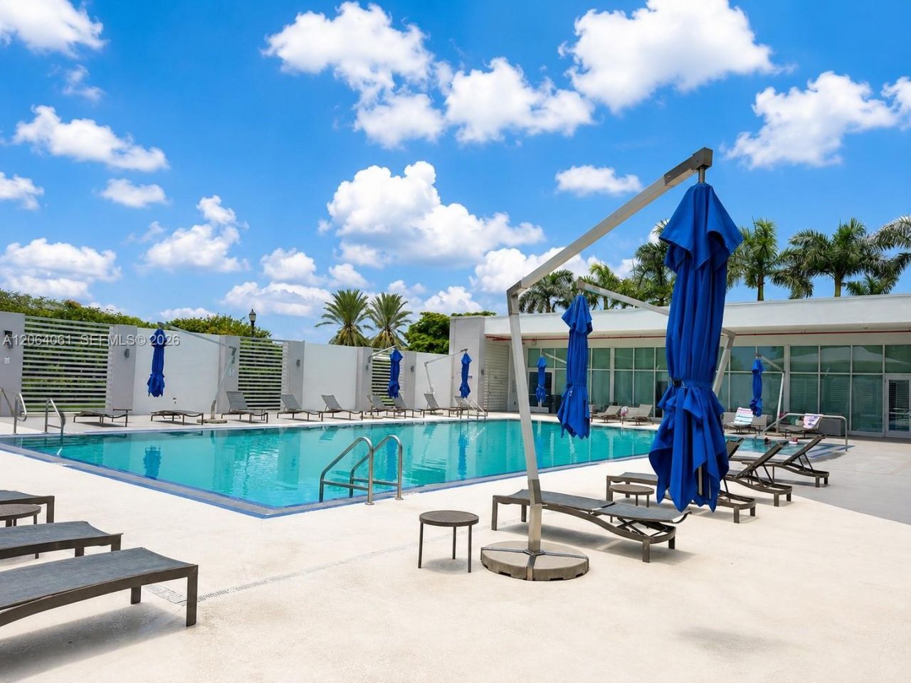 14951 Royal Oaks Ln, Unit 1501, North Miami, FL 33181 Photo
