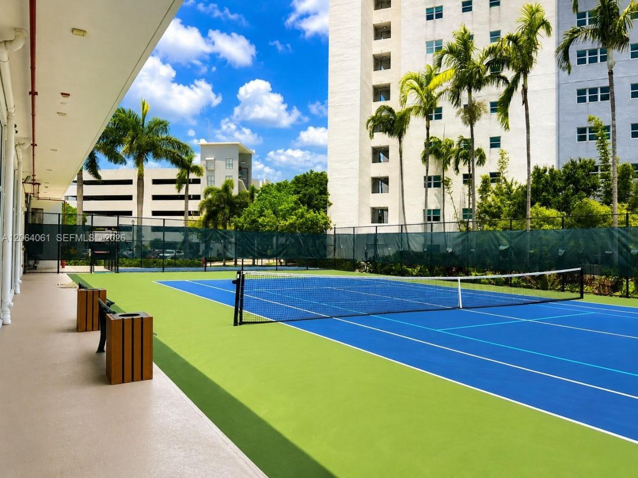 14951 Royal Oaks Ln, Unit 1501, North Miami, FL 33181 Photo