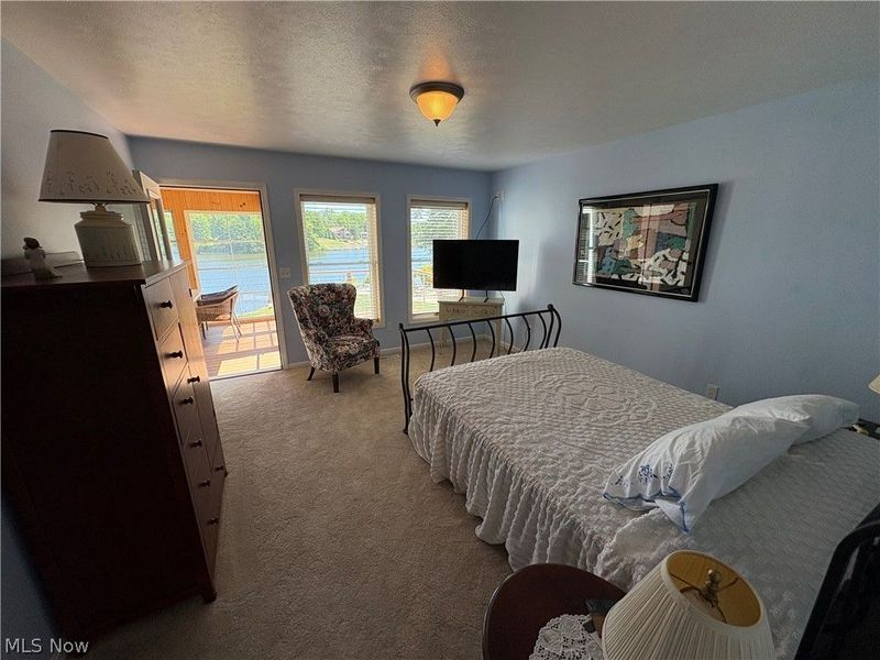 1047 Lode Star Drive, Roaming Shores, OH 44085 Photo 15