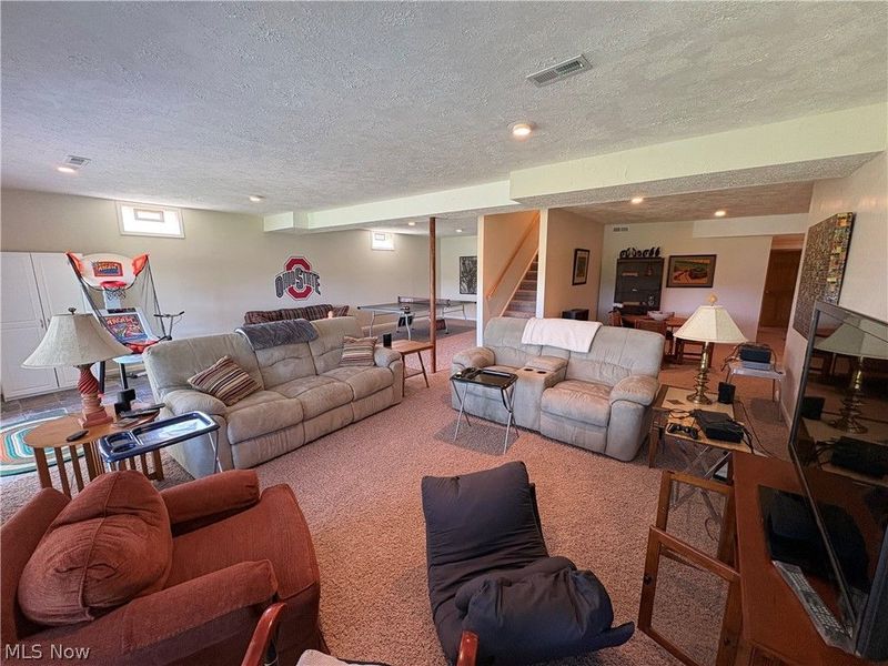 1047 Lode Star Drive, Roaming Shores, OH 44085 Photo 23