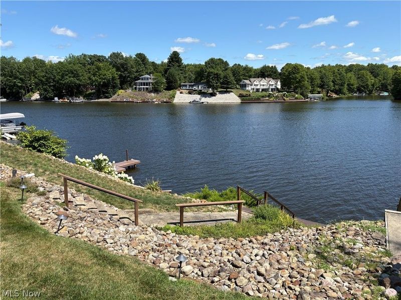 1047 Lode Star Drive, Roaming Shores, OH 44085 Photo 5