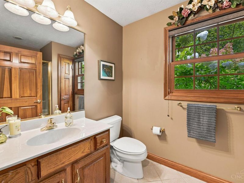 6226 Swanbrook Lane, Delhi Twp, OH 45233 Photo 18
