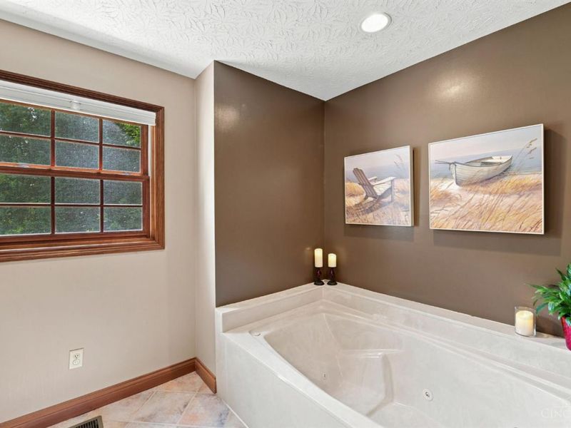 6226 Swanbrook Lane, Delhi Twp, OH 45233 Photo 24