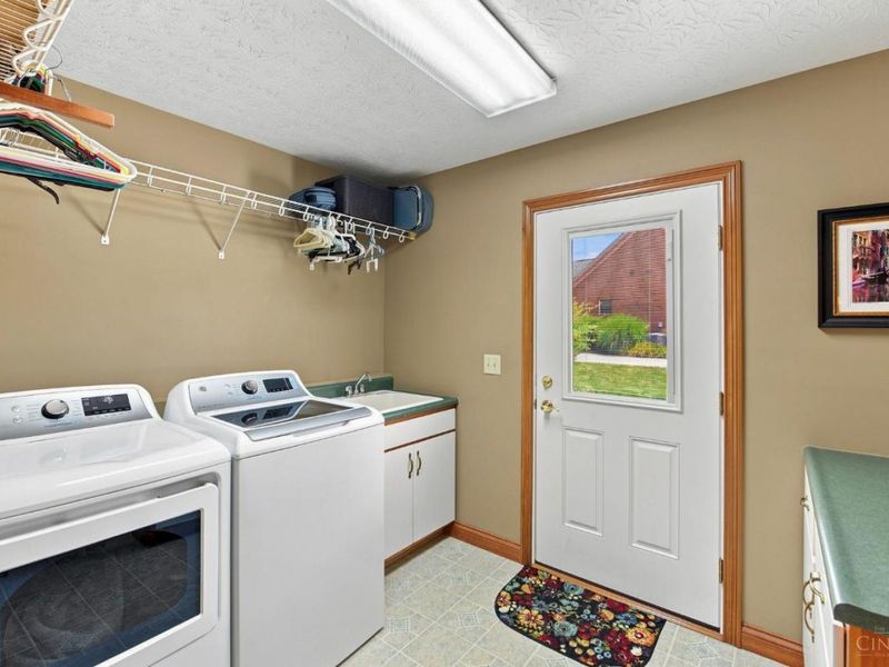 6226 Swanbrook Lane, Delhi Twp, OH 45233 Photo 26