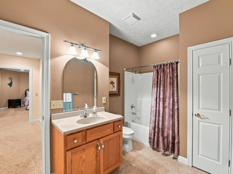 6226 Swanbrook Lane, Delhi Twp, OH 45233 Photo 48