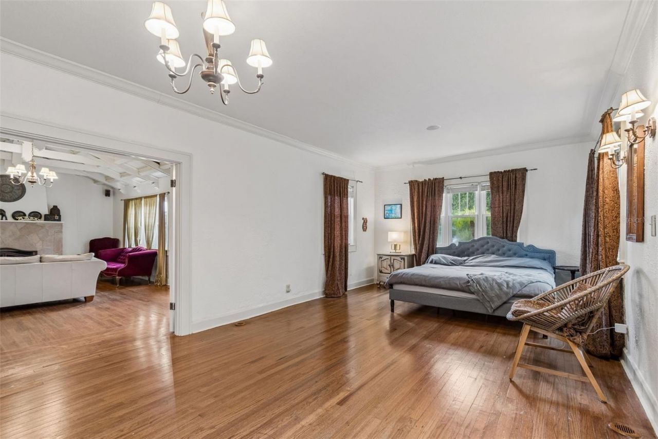 2518 Granada Circle E, Saint Petersburg, FL 33712 Photo