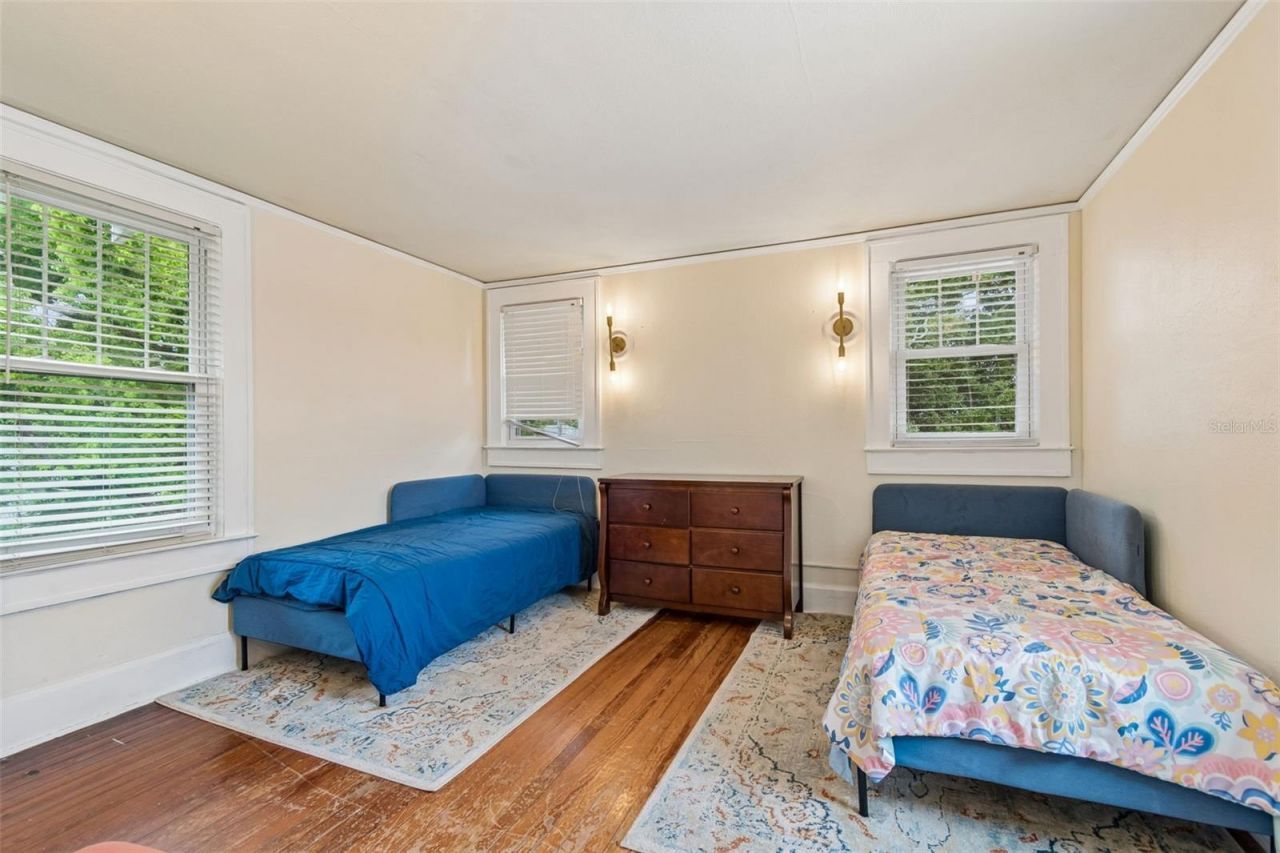 2518 Granada Circle E, Saint Petersburg, FL 33712 Photo