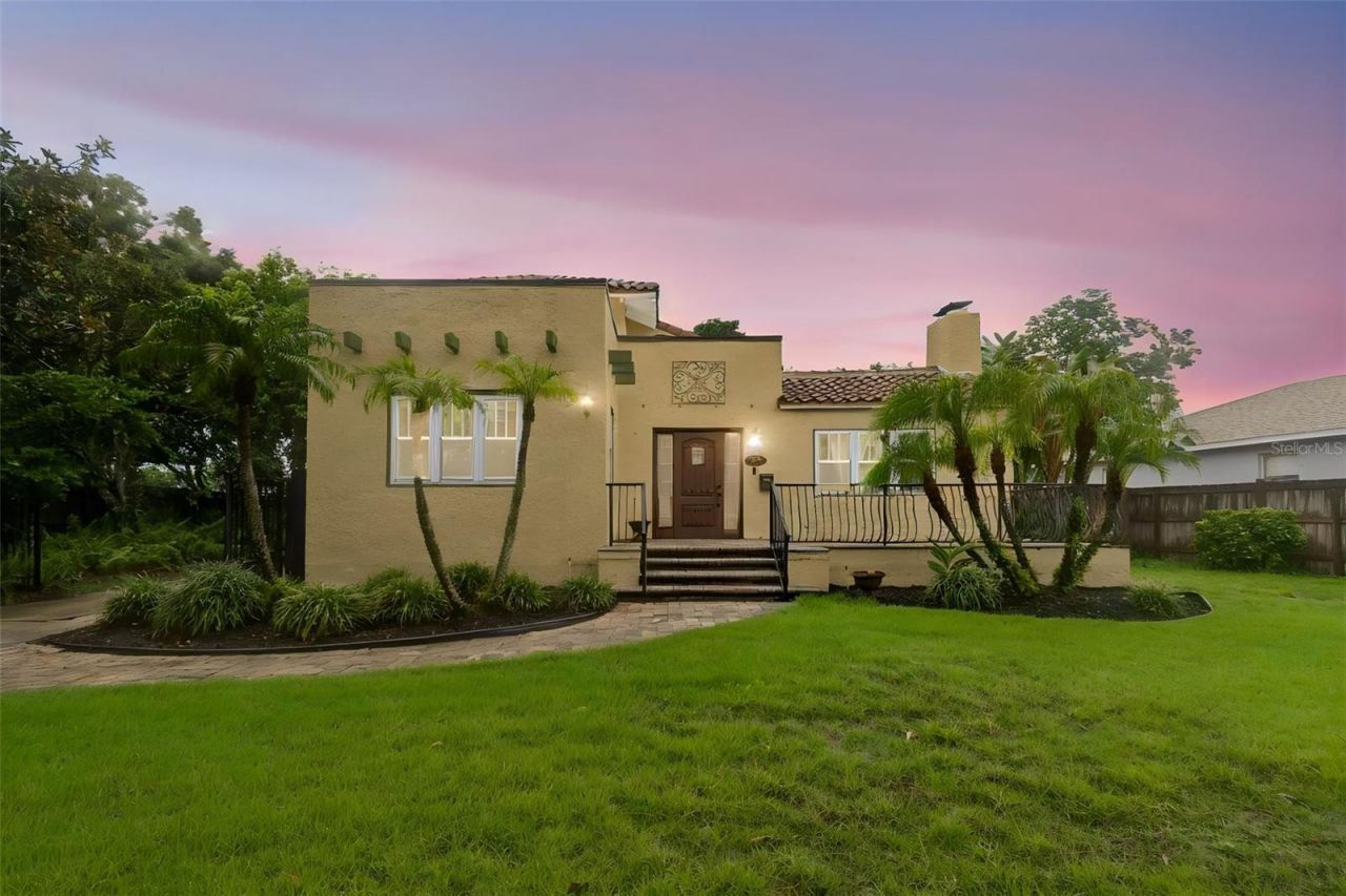 2518 Granada Circle E, Saint Petersburg, FL 33712 Photo