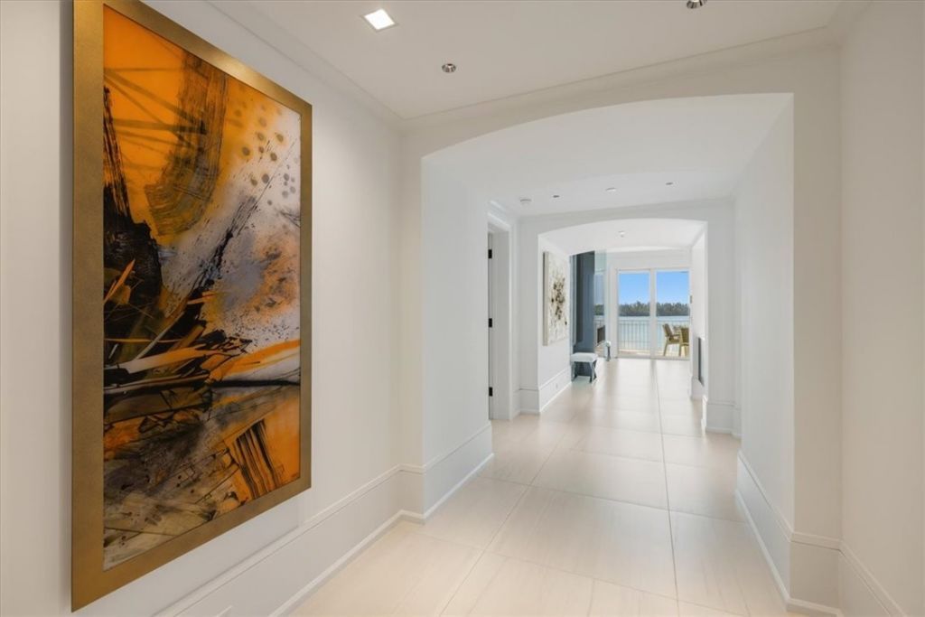 7 Royal Palm Point, Unit PHW, Vero Beach, FL 32960 Photo
