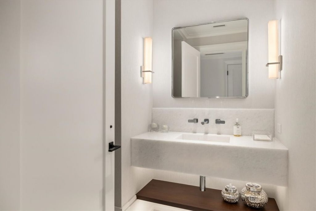 7 Royal Palm Point, Unit PHW, Vero Beach, FL 32960 Photo