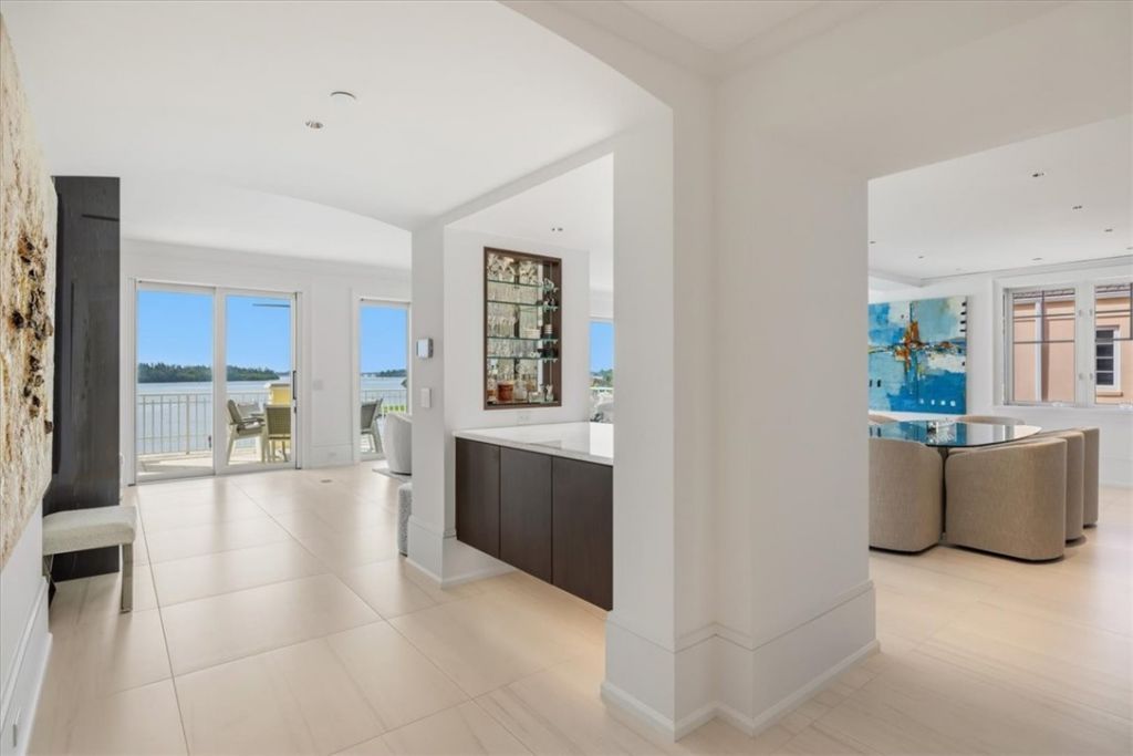 7 Royal Palm Point, Unit PHW, Vero Beach, FL 32960 Photo